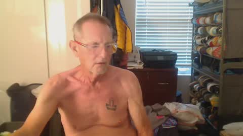 Snapshot of troffer1020 chatting on 07-13-26, 11:51 Troffer online show from 07-13-26, 11:51