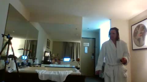 trojanswingers online show from 02-24-26, 06:33