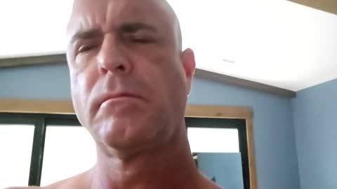 Snapshot of trojanswingers chatting on 05-31-26, 03:19 trojanswingers online show from 05-31-26, 03:19