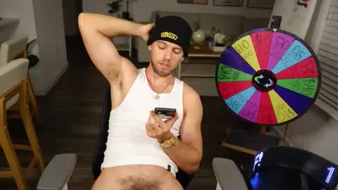 Snapshot of troy_greenxo chatting on 04-19-26, 02:11 Troy Green online show from 04-19-26, 02:11