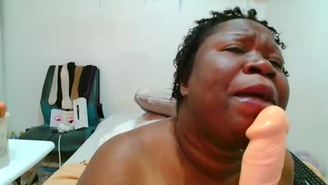 TrueBella30 online show from 10-30-25, 08:49