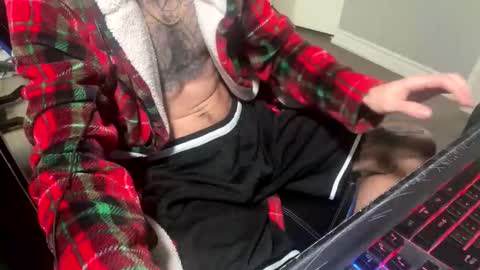 Snapshot of truenorthheavy chatting on 02-16-26, 07:32 Leo online show from 02-16-26, 07:32