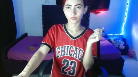 Snapshot of trululuygomitas chatting on 11-12-25, 06:19 trululuygomitas online show from 11-12-25, 06:19