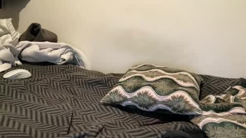 Trustmelove online show from 12-26-24, 07:38