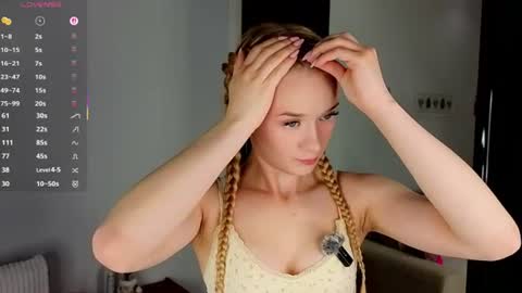 Snapshot of truuuly_yours chatting on 07-12-26, 11:18 Bethany online show from 07-12-26, 11:18