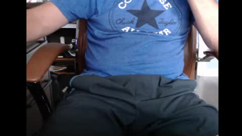 Snapshot of trvler72 chatting on 04-25-26, 09:23 trvler72 online show from 04-25-26, 09:23