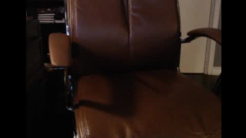 Snapshot of trvler72 chatting on 04-28-26, 02:27 trvler72 online show from 04-28-26, 02:27