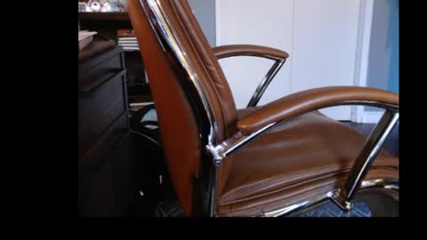 Snapshot of trvler72 chatting on 06-04-26, 11:33 trvler72 online show from 06-04-26, 11:33