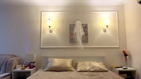 Molly online show from 01-18-26, 05:17