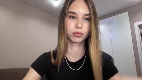 Snapshot of tryme_muse chatting on 11-13-25, 04:17 tryme_muse online show from 11-13-25, 04:17