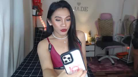Jade online show from 01-11-25, 01:16