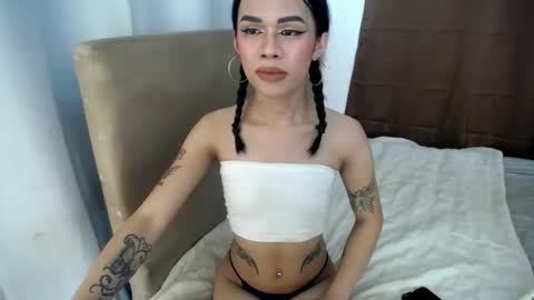 Snapshot of ts_pinalove chatting on 06-09-26, 02:45 MYKA online show from 06-09-26, 02:45