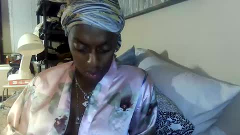 Amber White online show from 11-05-25, 09:53