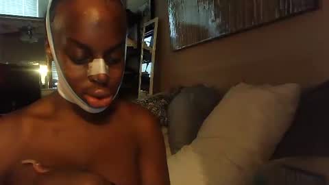 Amber White online show from 12-15-25, 05:50