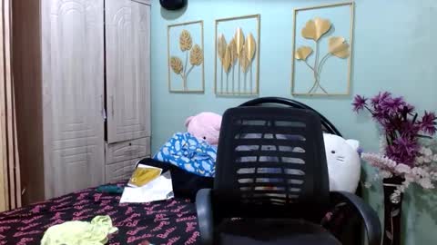 SHENA  online show from 12-28-24, 11:59