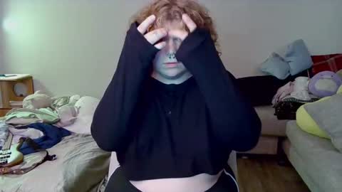 Snapshot of tsgiannapierrot chatting on 06-28-26, 08:42 Gigi online show from 06-28-26, 08:42