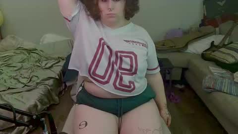 Snapshot of tsgiannapierrot chatting on 07-14-26, 02:49 Gigi online show from 07-14-26, 02:49