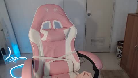 Snapshot of tsgilian_exoticbeauty chatting on 12-03-24, 06:15 tsgilian_exoticbeauty online show from 12-03-24, 06:15