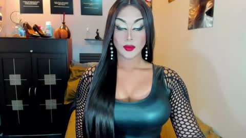 Snapshot of tsmamahmerslove chatting on 07-01-26, 09:14 Nicoleeee online show from 07-01-26, 09:14