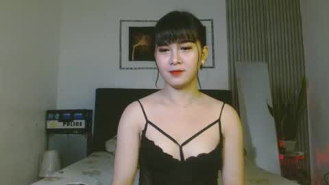 Snapshot of tsnathaliasilvana chatting on 01-24-25, 03:02 Bella Ratbu online show from 01-24-25, 03:02