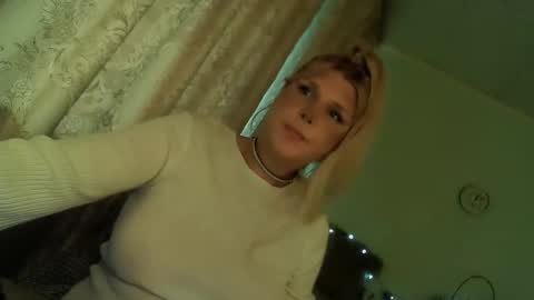 Annika online show from 10-21-25, 09:10