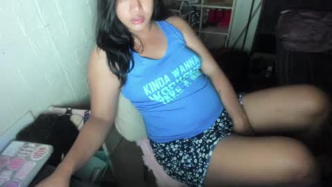 Snapshot of tsvanilla chatting on 04-23-26, 12:29 Frankie online show from 04-23-26, 12:29