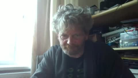Snapshot of ttb2769 chatting on 05-10-26, 05:56 ttb2769 online show from 05-10-26, 05:56