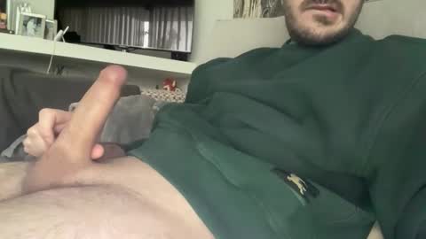 Snapshot of tugaontour chatting on 01-16-26, 01:37 tugaontour online show from 01-16-26, 01:37