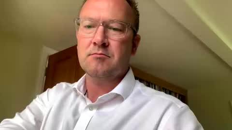 tugger206762 online show from 06-01-26, 09:00
