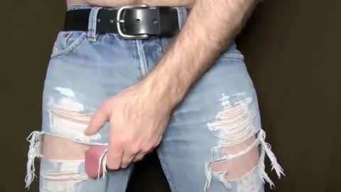 Phil Box online show from 02-11-26, 02:49