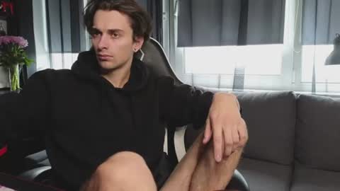 Snapshot of tusugeo chatting on 06-11-26, 10:46 Tony Tusugo online show from 06-11-26, 10:46