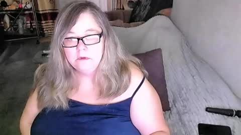 Lana online show from 05-24-26, 10:37