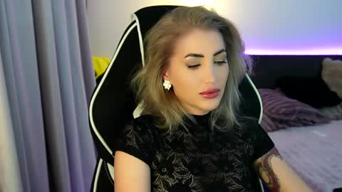 MayCarrey online show from 02-27-26, 10:54