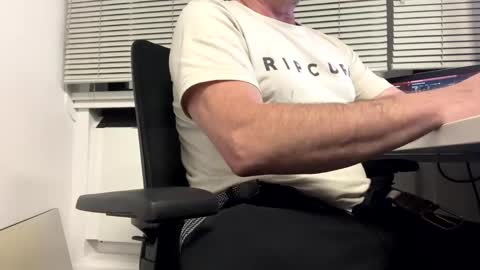 Snapshot of twickenhamthickshaft chatting on 01-29-25, 07:11 Fred Eric Smitherton online show from 01-29-25, 07:11