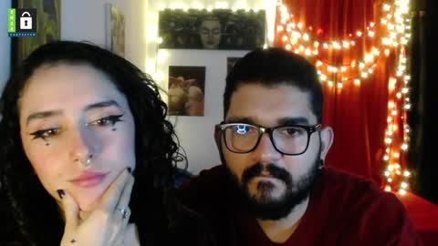 Snapshot of twinflamesxx chatting on 01-12-25, 05:45 TwinFlamesXX online show from 01-12-25, 05:45