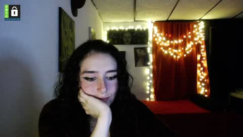 Snapshot of twinflamesxx chatting on 01-14-25, 02:19 TwinFlamesXX online show from 01-14-25, 02:19