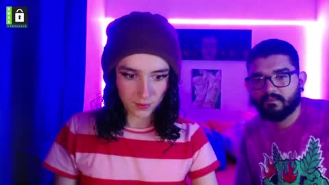 Snapshot of twinflamesxx chatting on 02-10-25, 05:36 TwinFlamesXX online show from 02-10-25, 05:36