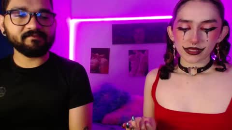 Snapshot of twinflamesxx chatting on 09-18-25, 04:09 TwinFlamesXX online show from 09-18-25, 04:09