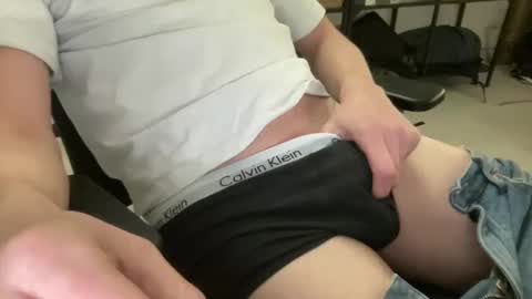 Snapshot of twink27844711 chatting on 02-05-25, 07:10 twink27844711 online show from 02-05-25, 07:10