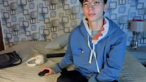 Sebastin online show from 06-25-26, 11:59