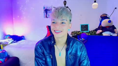Snapshot of twink_sebas_ chatting on 11-13-25, 03:00 Bad boy sebastian online show from 11-13-25, 03:00