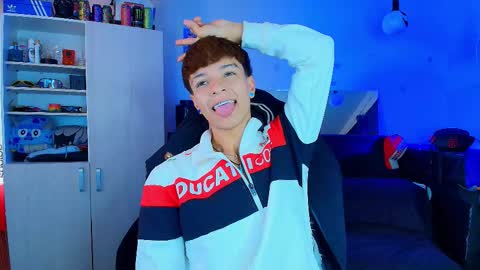Snapshot of twink_sebas_ chatting on 02-02-26, 01:54 Bad boy sebastian online show from 02-02-26, 01:54