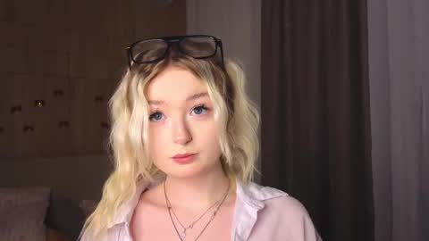 twinklefluff online show from 01-13-26, 04:12