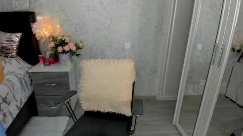 Snapshot of twinklingstar_ chatting on 04-23-26, 04:24 twinklingstar_ online show from 04-23-26, 04:24