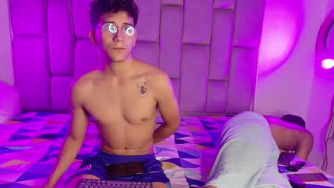 Snapshot of twinksecrets_ chatting on 02-20-26, 10:05 twinksecrets_ online show from 02-20-26, 10:05