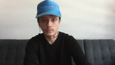 Derrick online show from 04-05-26, 04:37