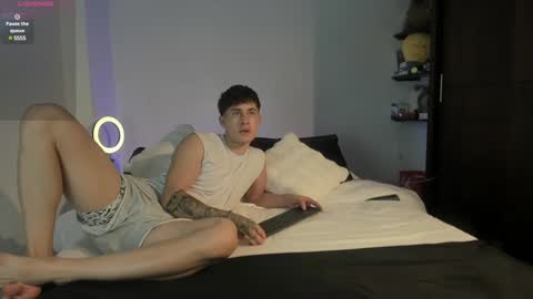 twintease online show from 01-28-25, 05:35