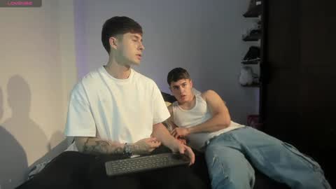 twintease online show from 02-02-25, 01:55