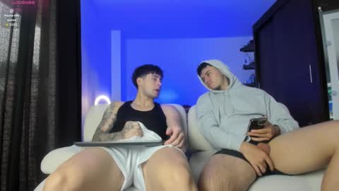 twintease online show from 10-16-25, 01:12