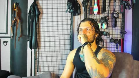 Clio  Tadeo online show from 02-06-25, 12:05